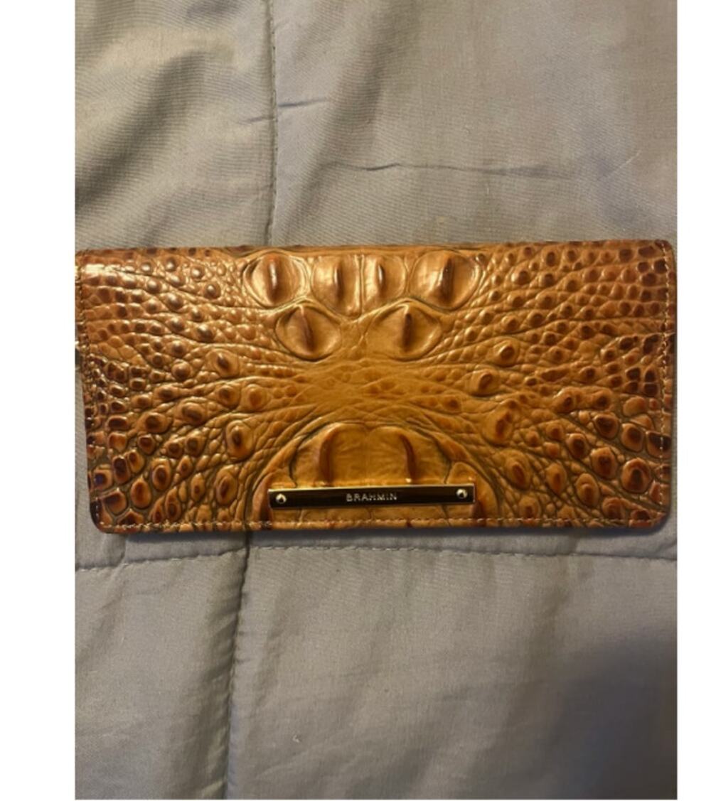 NWOT Brahmin Toasted Almond Melbourne Ady Wallet